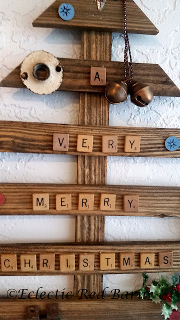 Christmas Wooden Tree. Share NOW. #christmasdecor #woodentree #christmasdecorations #eclecticredbarn Christmas Wooden Tree. Share NOW. #christmasdecor #woodentree #christmasdecorations #eclecticredbarn