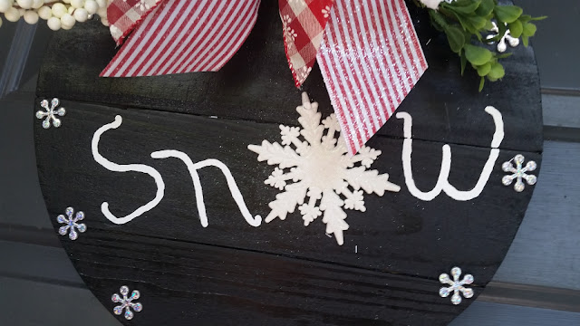 Christmas Wreaths. Share NOW.#Christmasdecor, #wreaths #Christmas #eclecticredbarn