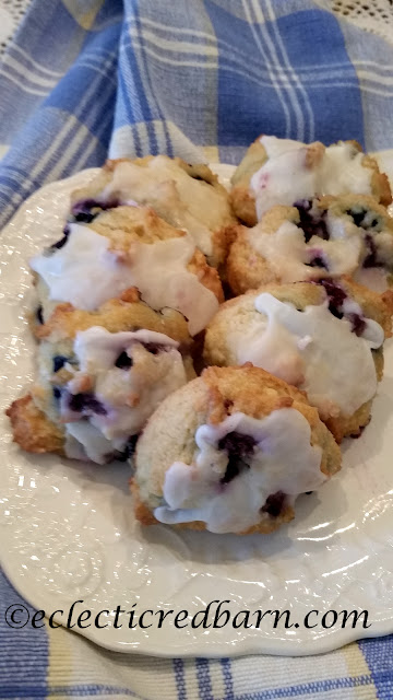 Eclectic Red Barn: Share NOW. Lemon Blueberry Cheese Cream Cookies. #dessert #cookies #blueberries #lemon