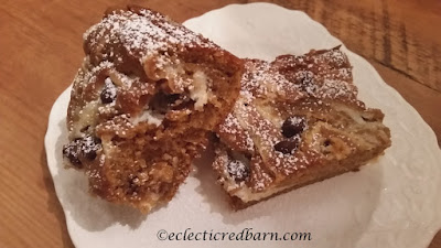 Pumpkin Earthquake Cake. Share NOW. #pumpkin #cake #dessert #eclecticredbarn