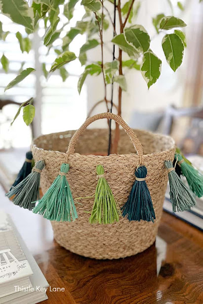 Thursday Favorite Things. Share NOW. #linkyparty. #TFT #thursdaayfavoritethings #eclecticredbarn