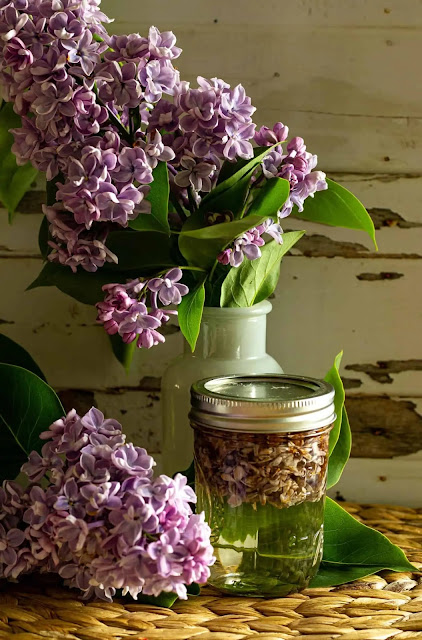 Thursday Favorite Things. Share NOW. #linkyparty. #TFT #thursdaayfavoritethings #eclecticredbarn