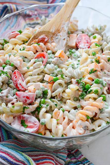 Thursday Favorite Things. Share NOW. #linkyparty. #TFT #thursdaayfavoritethings #eclecticredbarn