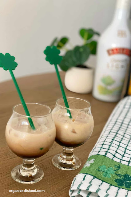 Thursday Favorite Things. Share NOW. #linkyparty. #TFT #thursdaayfavoritethings #eclecticredbarn