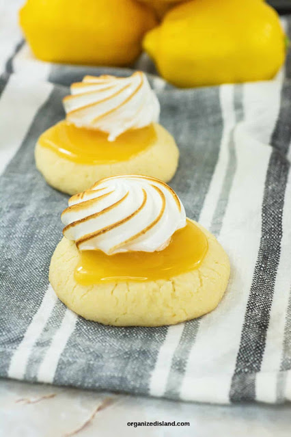 Thursday Favorite Things. Share NOW. #linkyparty. #TFT #thursdaayfavoritethings #eclecticredbarn