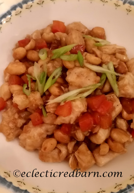 Kung Pao Chicken. Share NOW. #chinese #maindish #dinner #easyrecipe #eclecticredbarn