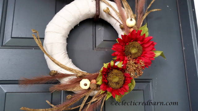 Fall Wreath. Share NOW. #falldecor #fall #fallwreaths #wreaths #eclecticredbarn