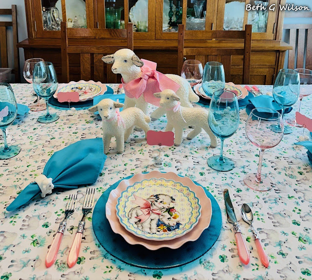 Wonderful Wednesday Blog Hop. Share NOW. #wwbh #wwbloghop #wonderfulwednesdaybloghop #eclecticredbarn